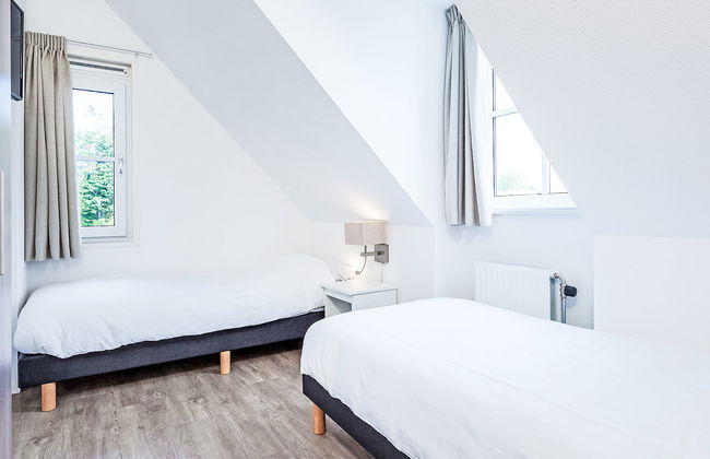 3 bedroom House in Noordwijk with garden and terrace - Photo 7