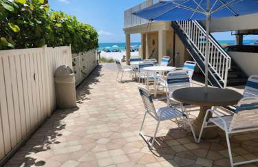 Holiday Villas II ON THE BEACH w/Intercoastal View - Foto 26