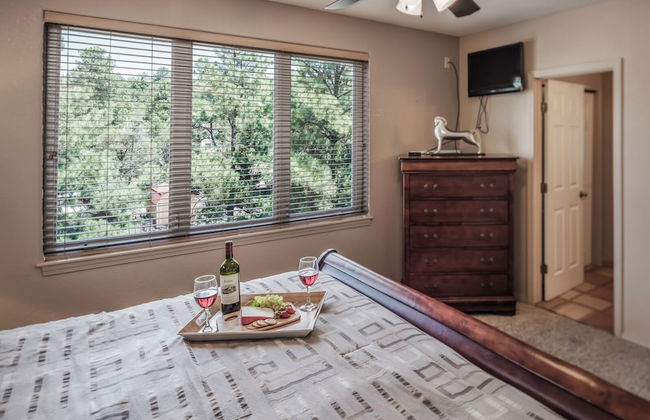 El Tigre by Ruidoso Vacation Rentals - Photo 5