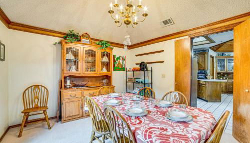 Pet-Friendly Home with Pool - 8 Mi to Central Plano! - Foto 4