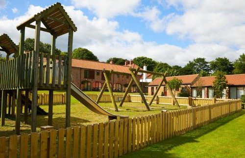 Filey Holiday Cottages - Photo 1