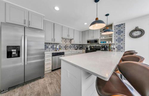 Tiki Palms Paradise by Emerald Coast Retreats - Photo 30