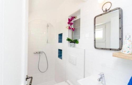 Beachfront Villa with Swimming Pool,Terrace and Sea view - Foto 19