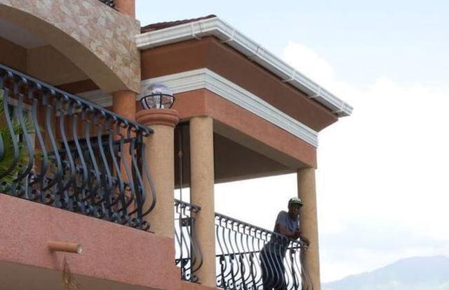 Remarkable 2-bed Apartment in Kingston - Photo 22