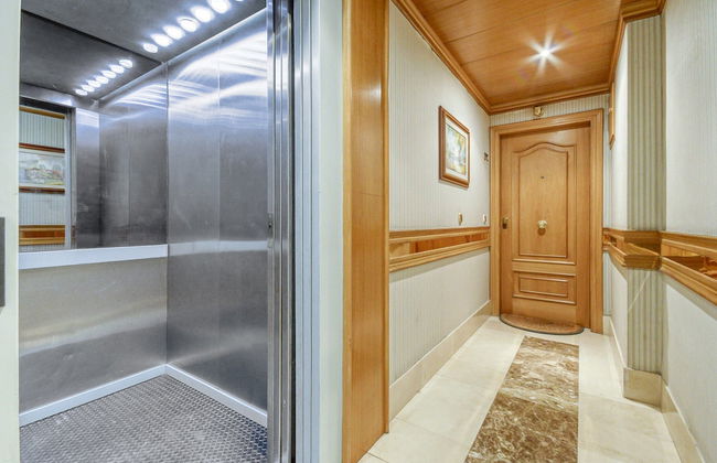 Apartment in Roses Near Playa de Roses Beach - Photo 3