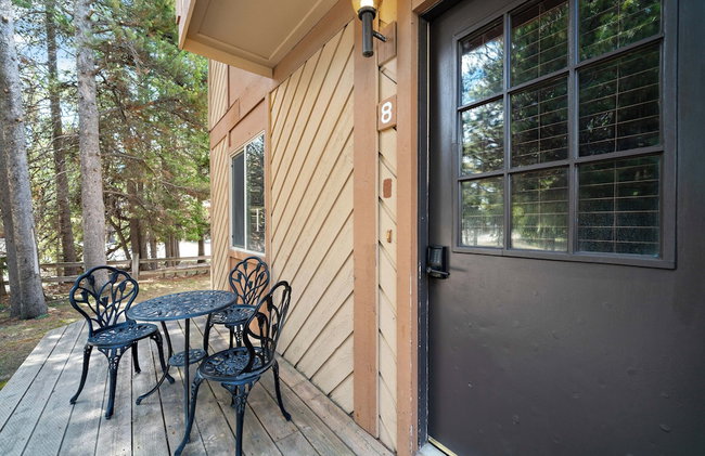 Trapper 8: Cozy 4-Bedroom Condo, 1 Minute to Yellowstone, perfect for 8 guests. - Foto 66