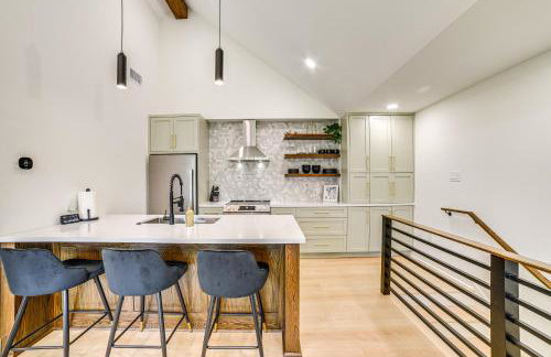 Walk to Shops and Eats! Couples Retreat in Galveston - Foto 2