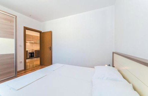 1 Bedroom Cozy Apartment In Vlasici - Foto 17