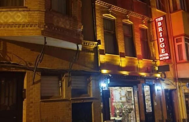 The Bridge Hotel - Foto 28