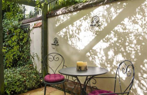 Beautiful Secluded 2 Bedroom Coach House - Foto 38