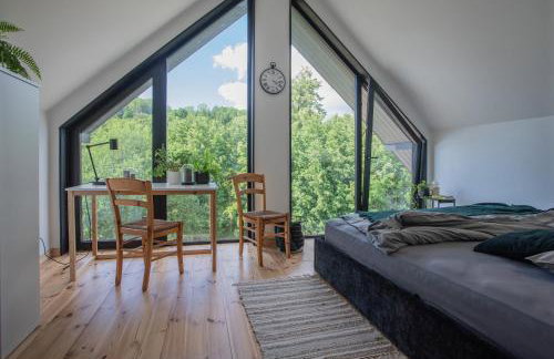 Czarny domek w górach - Foto 12