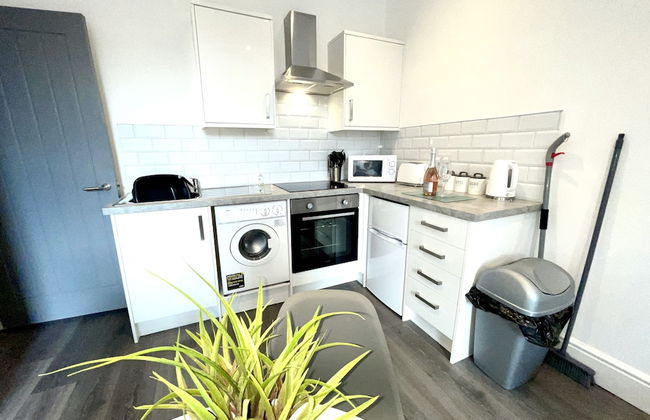 Albert Luxury Hottub and Jacuzzi Apartments - Photo 26