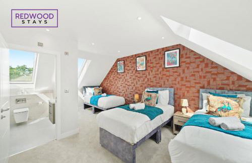 Spacious 4 Bedroom 2 Bath Serviced Home For Contractors & Families with X2 Free Parking Spaces, Fast WiFi - Hosted By Redwood Stays - Foto 25