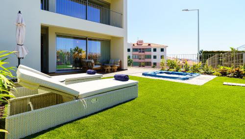 Star Lit Jacuzzi Apartment - Foto 3, Garden, sunbed, Garden view