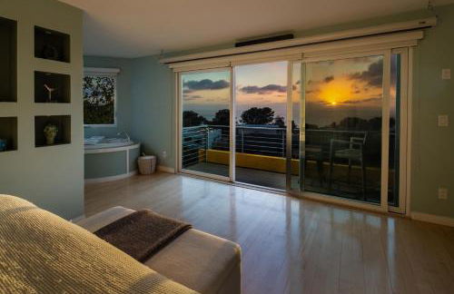 Beach Resort Home with Ocean Views Jacuzzi & Sauna! - Foto 22