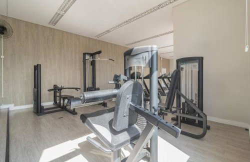 Flat surpreendente 5 pessoas em condomínio moderno 02 suites climatizados - Foto 3