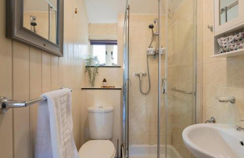 Old Mill Lodge by Huluki Sussex Stays - Foto 15