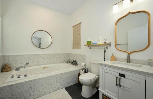 The Architect's Modern Castle - Photo 50