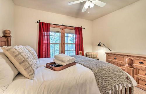 Spacious Lake Arrowhead Home with Putting Green - Foto 18