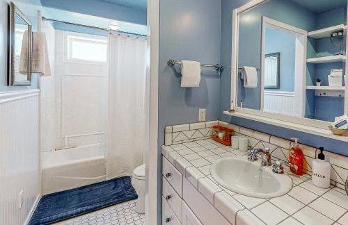 Coastal Haven-Panoramic Ocean View Hot Tub Grill - Foto 10