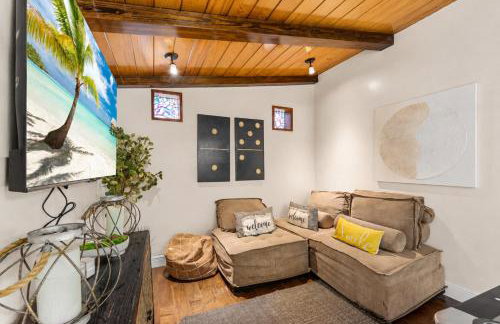2 Homes • Hot Tubs x2 • Heated Pool • Fire Pit - Foto 53