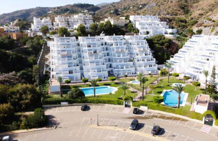 2 Bedroom Apartment with Sea Views - Foto 28