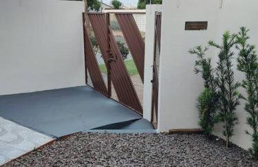 Casa privativa próximo ao centro e aeroporto. - Photo 2