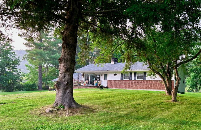 Amazing Hiking Cozy Home Close to Mountns Fireplace - Foto 32