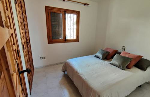 Villa with stunning sea views - Photo 11