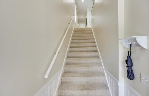 4 Mi to Beaches: St Simons Island Escape w/ Patio! - Photo 21