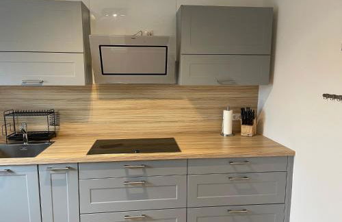 Family House - Photo 8