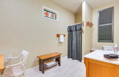 Walk to Main Street Saluda Escape with Garden Patio - Foto 14