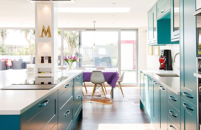 Vibrant Seafront Home With Seasonal Pool - Foto 2