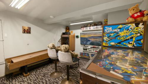 Alpine Retreat - Deck, Fire Pit, Barbecue - Foto 2, Game Room