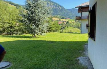 Appt 5 pers au pied des pistes FLUMET, PISCINE terrasse, parking - Foto 10