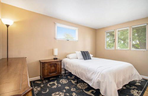 Notre Dame Get Away 4-Bdm 2-mile from Campus BBQ - Foto 19