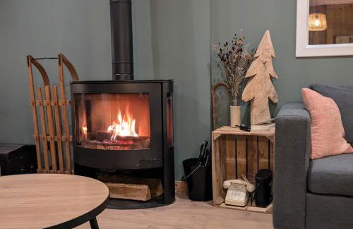 Chazelet - Avec terrasse et jardin - Photo 57