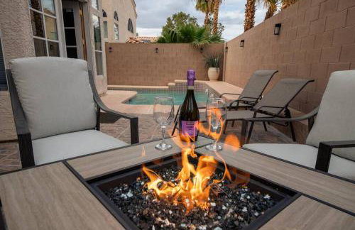 Gorgeous home away from home 3 bed 3 bath W/ pool - Foto 16