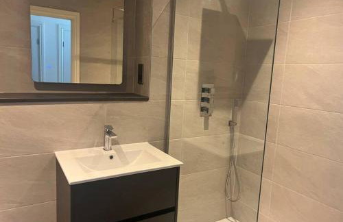 2 Bedroomed apt by Sefton Park and Spire Hospital - Foto 39