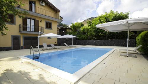 Villa Sara sull'etna con Piscina - Foto 4