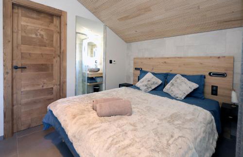 Chalets Horizon Blanc - Vue exceptionnelle Loup Blanc -Sauna extérieur Ours des Glaces -5 étoiles - Foto 72