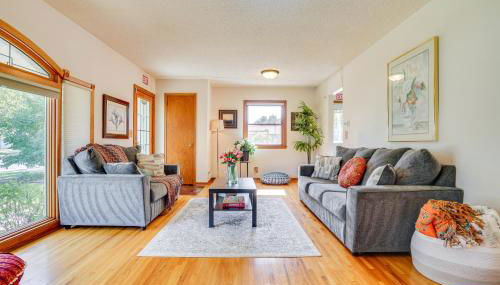 Spacious Cottage Grove Haven Near Downtown St Paul - Photo 5