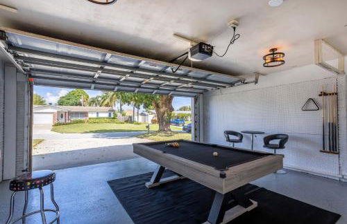 3BR HEATED POOL CLOSE TO BEACH - Foto 29