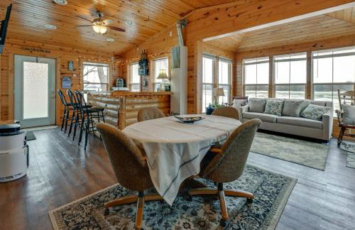 Montello Cabin on Buffalo Lake with Dock and Fire Pit! - Foto 1