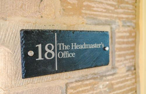 The Old Schoolhouse - Peak District, near Bakewell & Chatsworth - Photo 16