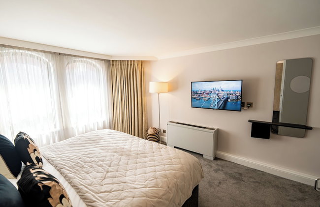 Mayfair House - Photo 97