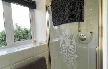 Leigh Holt, with games room nr Shepton Mallet, Somerset - Foto 12