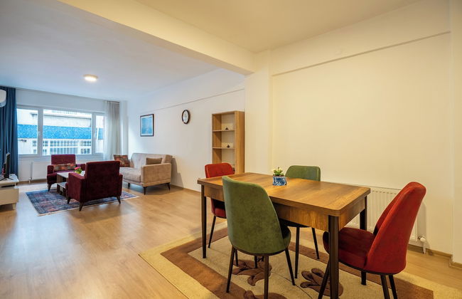 Charming 3-bedroom Apartment in the Heart of Kadıköy - Photo 20