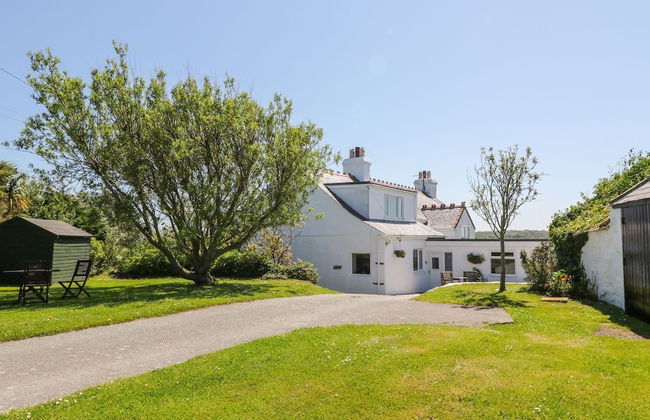Charming 2 Bed House Near Rhoscolyn,discounts FOR - Foto 1