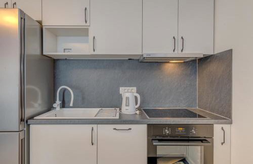 DeLuxe Seaview Apartment KENNEDY I - Photo 23